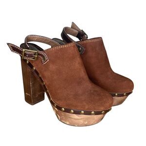 Steve Madden Clogs Size 7.5 Carnee Wooden Round Toe Studded Mule Heel Suede